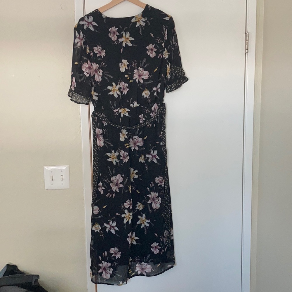 DR2 medium midi black floral dress